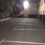 The Originals Access, Est Hotel