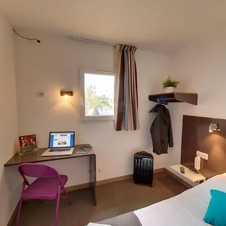 The Originals Access, Est