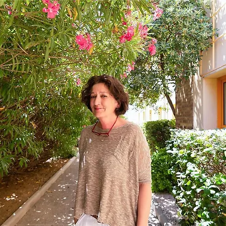 The Originals Access, Est Hotell 2*