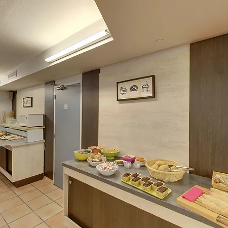 Hotel The Originals Access, Est Beziers