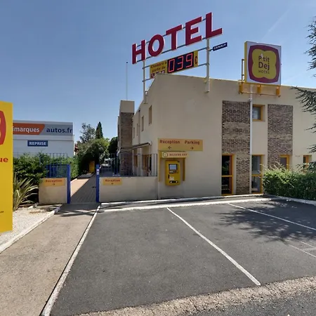 Hotell The Originals Access, Est