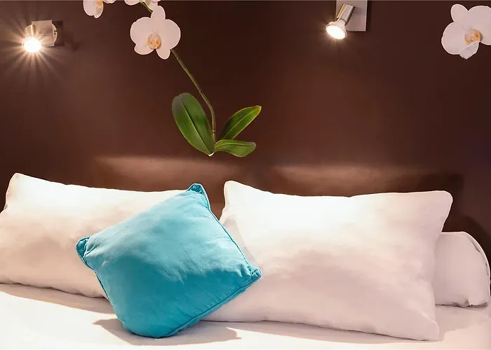 The Originals Access, Est Béziers